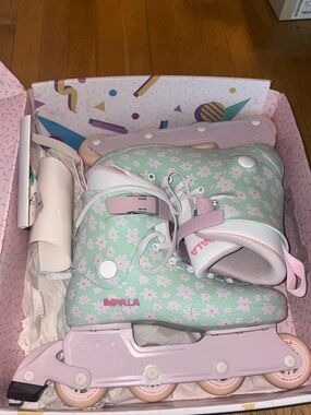 Impala Pastel Floral Adjustable Inline Skates - Mint & Pink